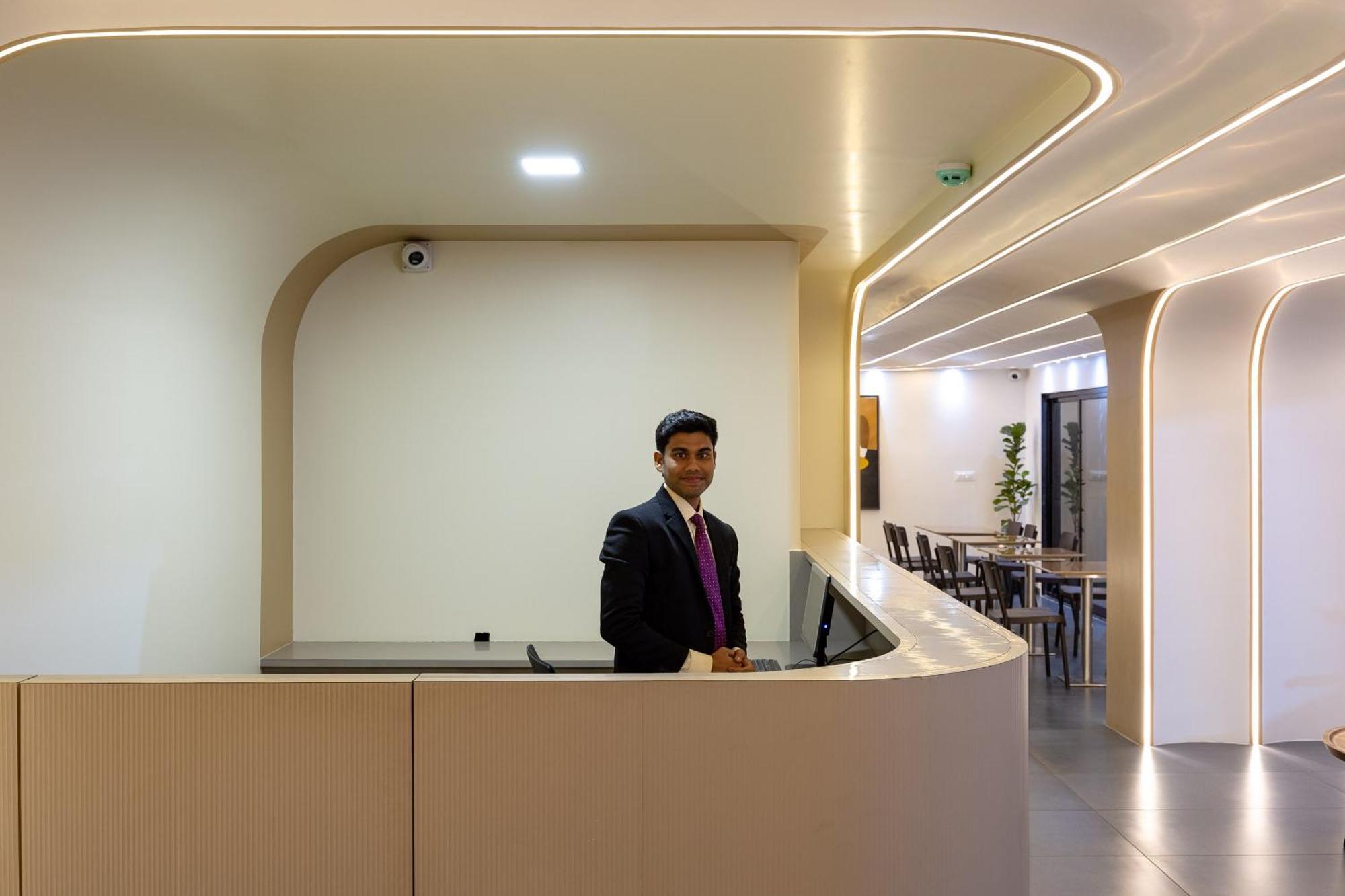 Saavi Suites 达曼 外观 照片